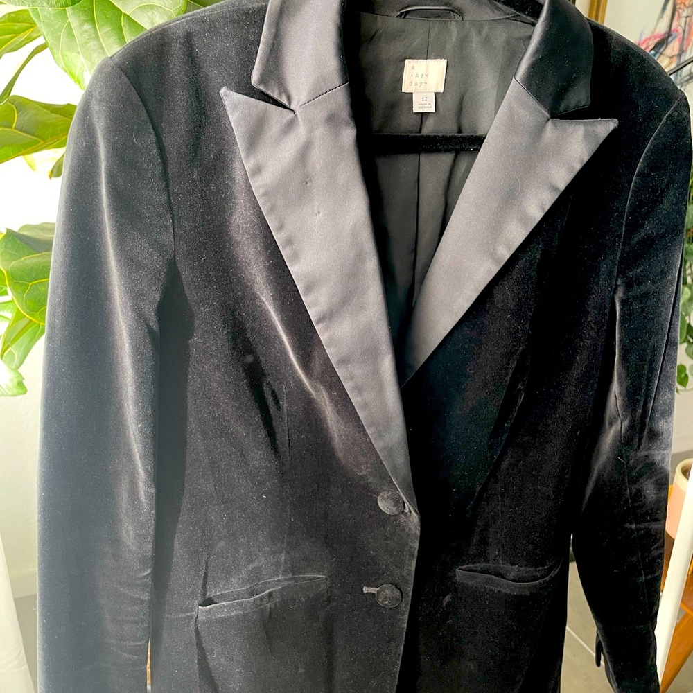 Target Womens Black Velvet Blazer size 12